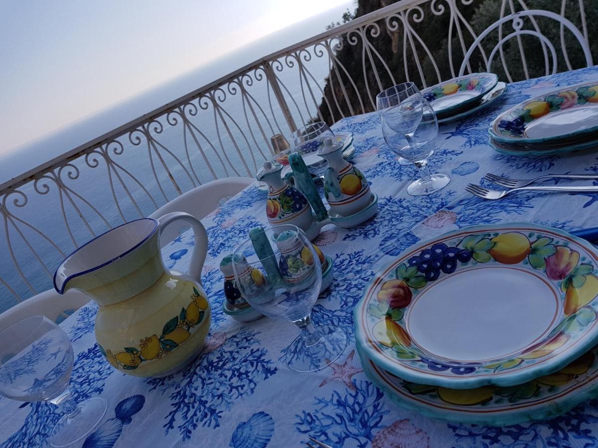 La Limonaia E La Praia Praiano Rum bild